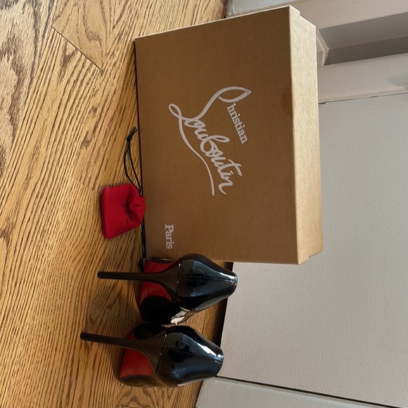 Christian Louboutin Pigalle 120 Patent Leather Heels - Picture 6 of 7